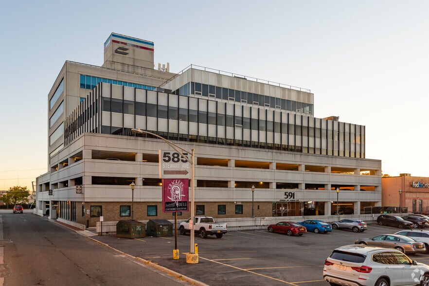 More Photos Of 591 Stewart Ave, Garden City Office For Lease