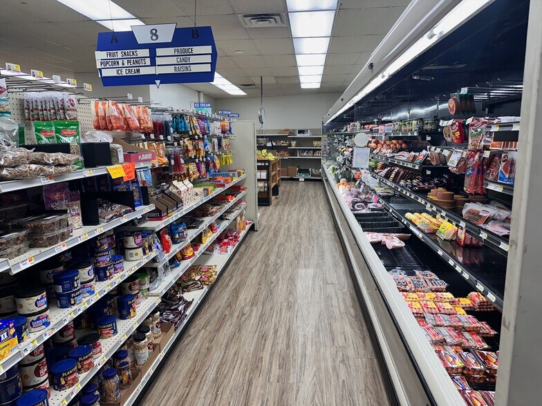 More Photos Of 104 W Madison St, Gibsonburg General Retail For Sale