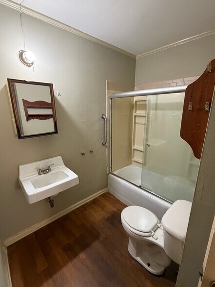 More Photos Of 318 E Purdon St, England Multifamily For Sale