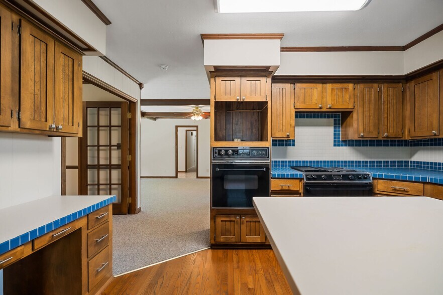 More Photos Of 1499 W Whitehall Rd, Cookeville Light Distribution For Sale