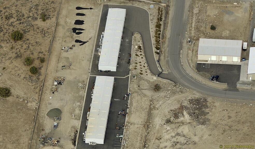 More Photos Of 31 Carry Way, Mound House Warehouse For Lease