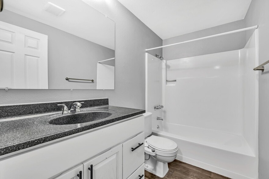 More Photos Of 10200 SW Conestoga Dr, Beaverton Multifamily For Sale