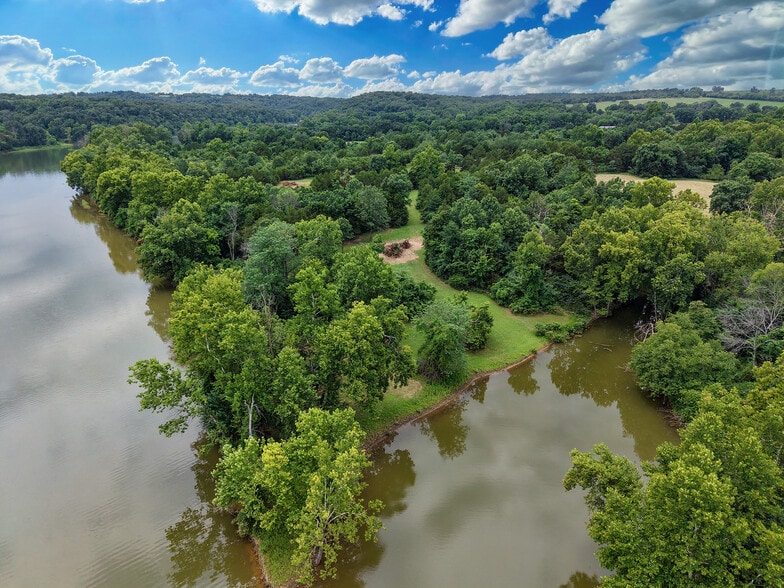 More Photos Of 29668 Farm Road 1268, Golden Land For Sale