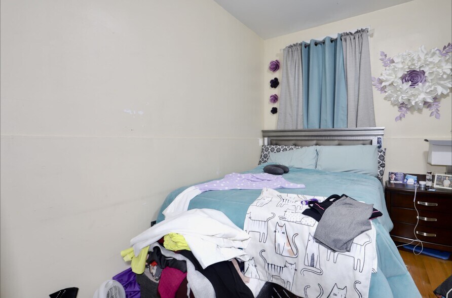 More Photos Of 2606 Central Ave, Union City Apartments For Sale