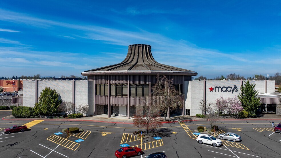 More Photos Of 293 Valley River Ctr, Eugene Unknown For Lease