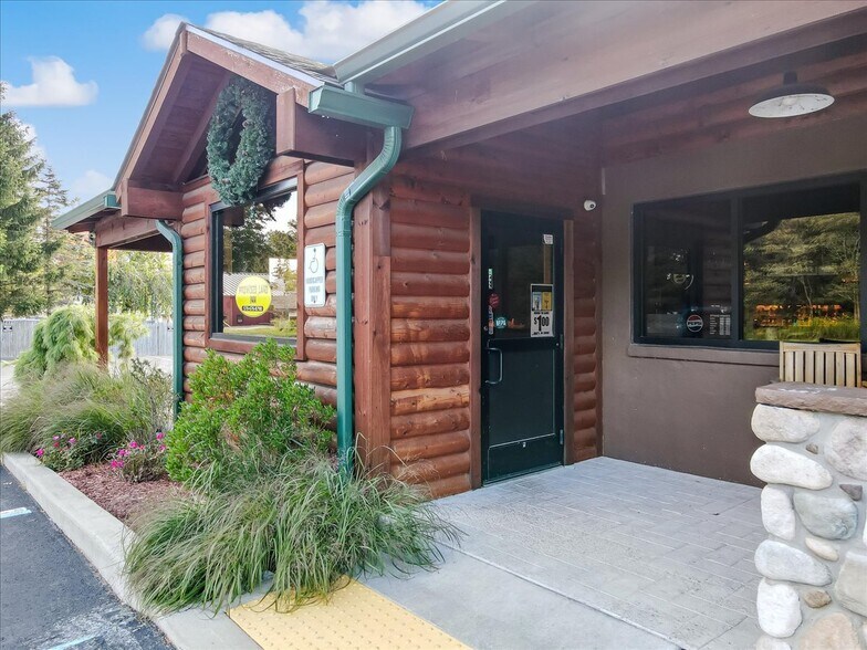 More Photos Of 1045 Route 390, Greentown Restaurant For Sale