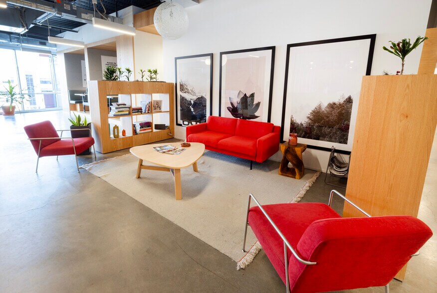 More Photos Of 1433 N Water St, Milwaukee Coworking Space