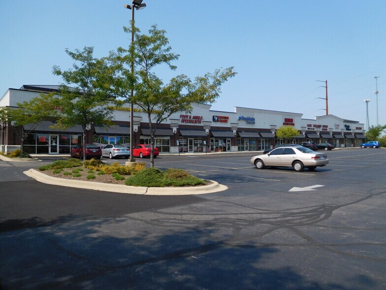 More Photos Of 212-240 N Randall Rd, South Elgin Storefront Retail Office For Lease
