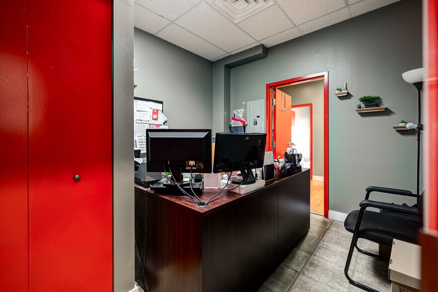 More Photos Of 1449-1463 Rue Du Collège, Montréal Apartments For Lease