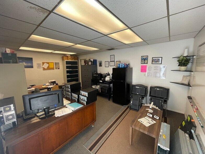 More Photos Of 1800-1812 SW 7th Ave, Pompano Beach Warehouse For Sale