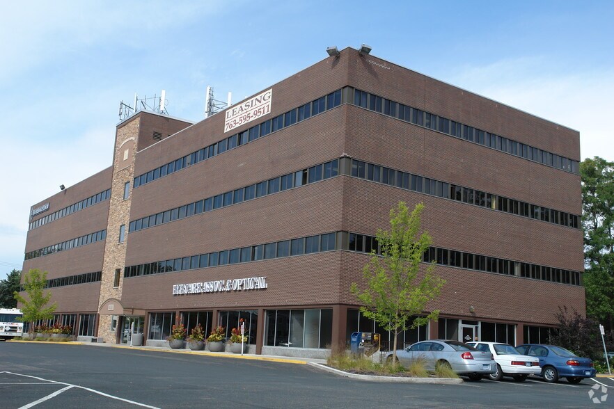 More Photos Of 4001 Stinson Blvd NE, Saint Anthony Medical For Sale