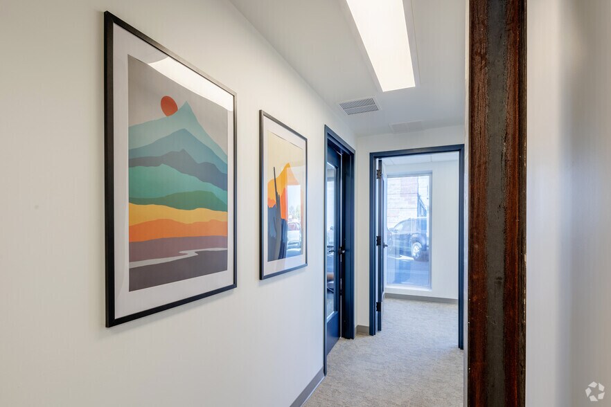 More Photos Of 4045 S Broadway, Englewood Coworking Space