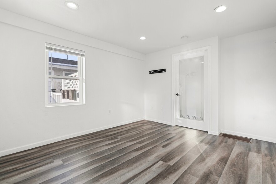 More Photos Of 249 W Main St, Avon Office For Lease