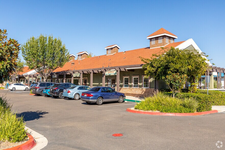 More Photos Of 1030 La Bonita Dr, San Marcos Unknown For Lease