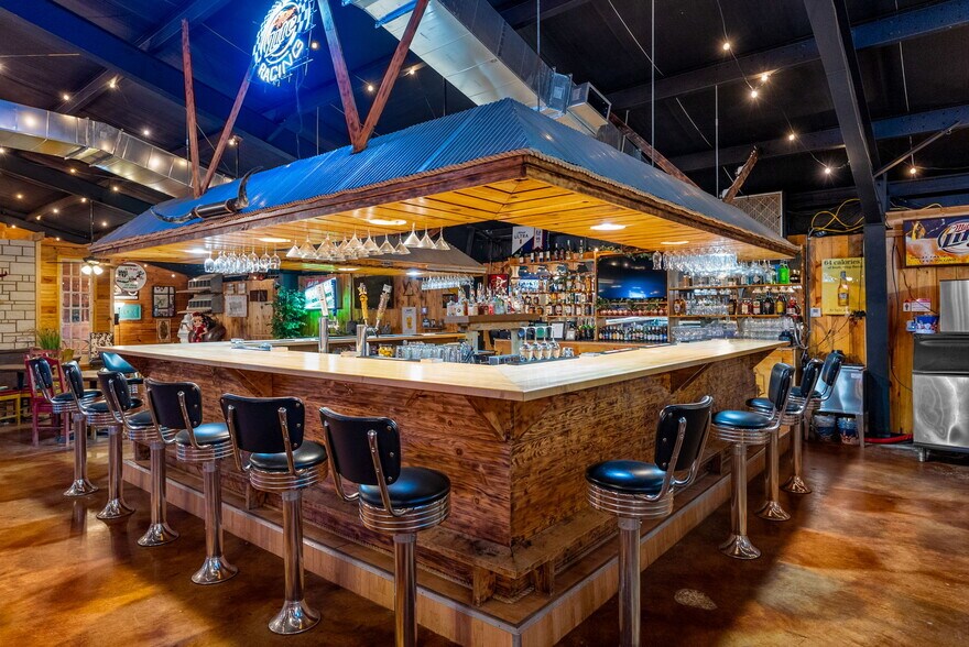 More Photos Of 3801 Happy Bend Rd, Atkins Restaurant For Sale