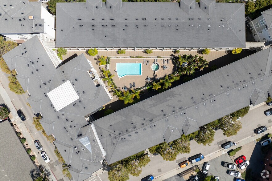 More Photos Of 2030 N Pacific Ave, Santa Cruz Apartments For Sale