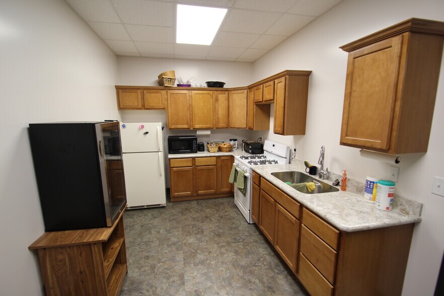 More Photos Of 1793 N Main St, Orrville Service For Sale