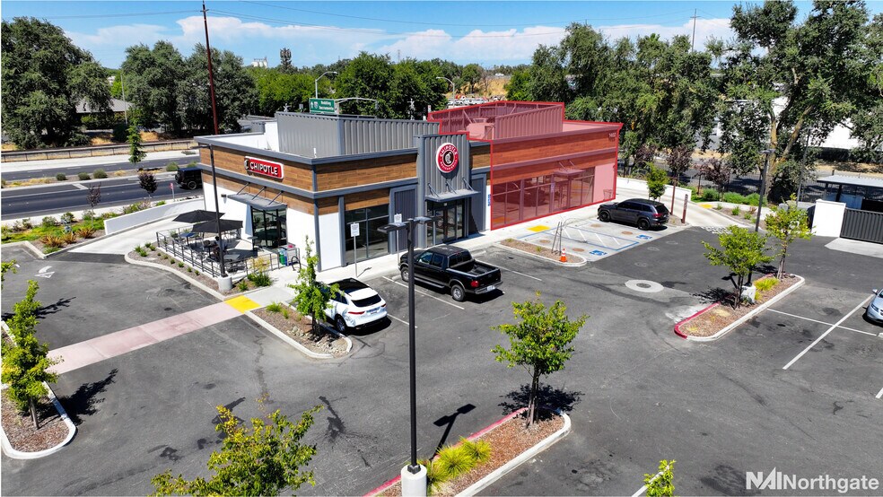 More Photos Of 1434-1454 E Main St, Woodland Unknown For Lease