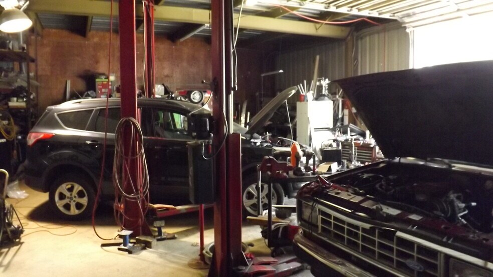 More Photos Of 2056 US 70 Hwy, Swannanoa Auto Salvage Facility For Lease