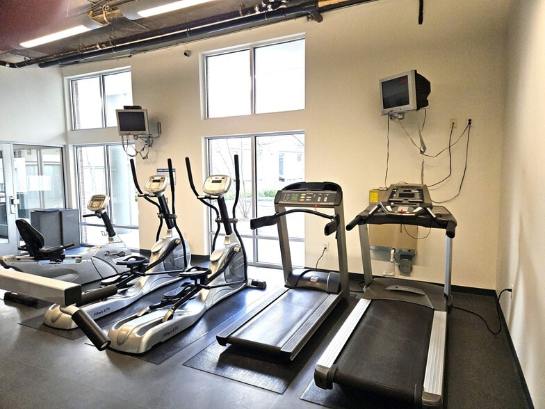 More Photos Of 620 Glen Iris Dr, Atlanta Apartments For Lease