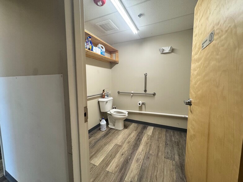 More Photos Of 132 Mendon Rd, Cumberland Storefront Retail Office For Lease