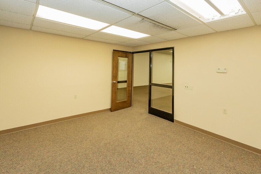 More Photos Of 201 N Jefferson St, Kittanning Medical For Sale