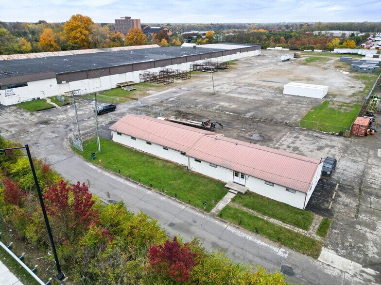 More Photos Of 2040 S Hamilton Rd, Columbus Distribution For Sale