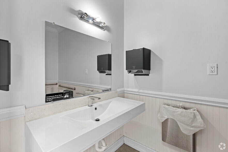 Photo of 1st Floor Ste 1839-1857