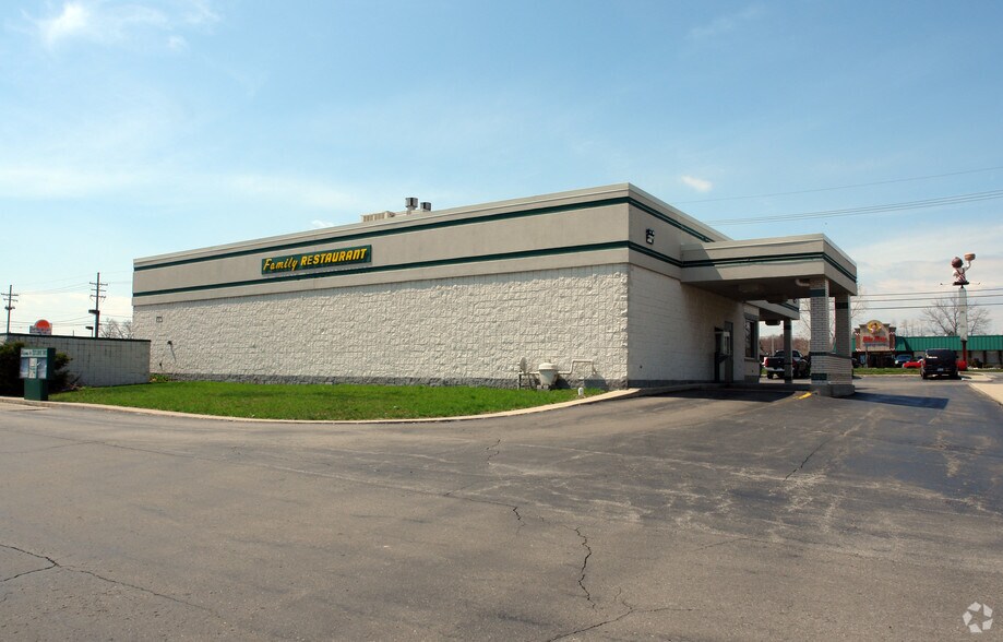 More Photos Of 3692 24th Ave, Port Huron Restaurant For Lease