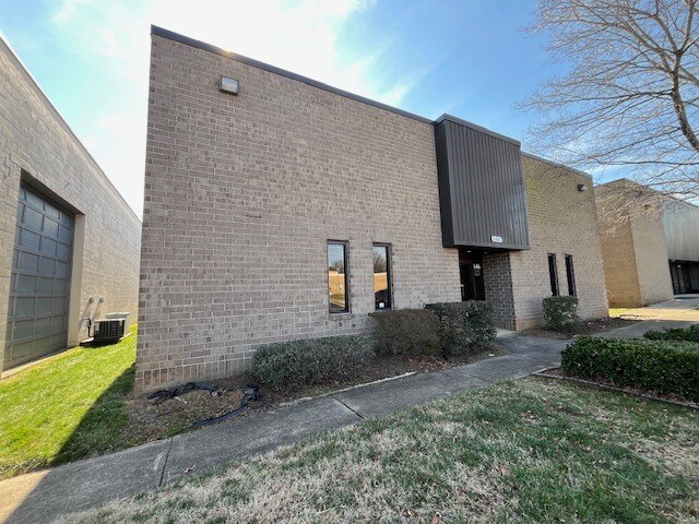 Primary Photo Of 646 Matthews Mint Hill Rd, Matthews Flex For Sale