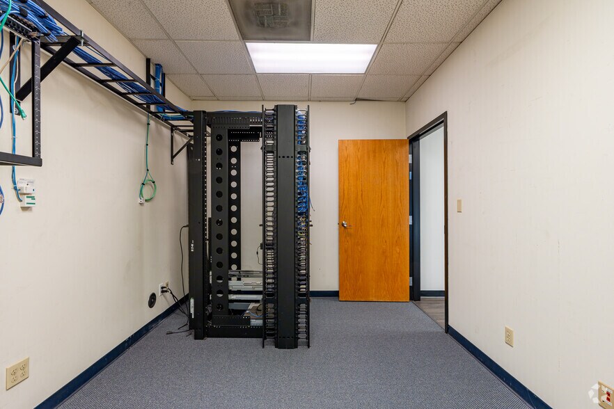 More Photos Of 3630 Sinton Rd, Colorado Springs Office For Lease