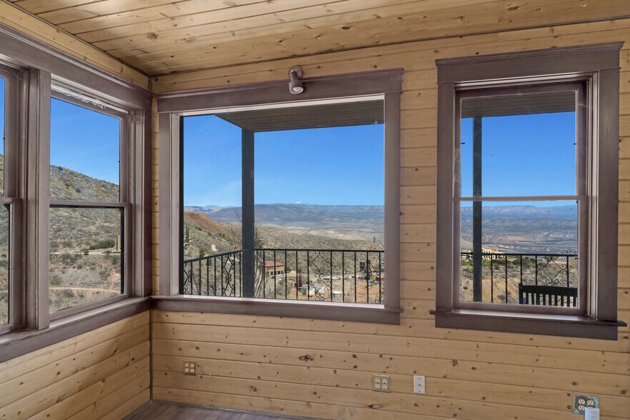 More Photos Of 222 First Ave, Jerome Multifamily For Sale