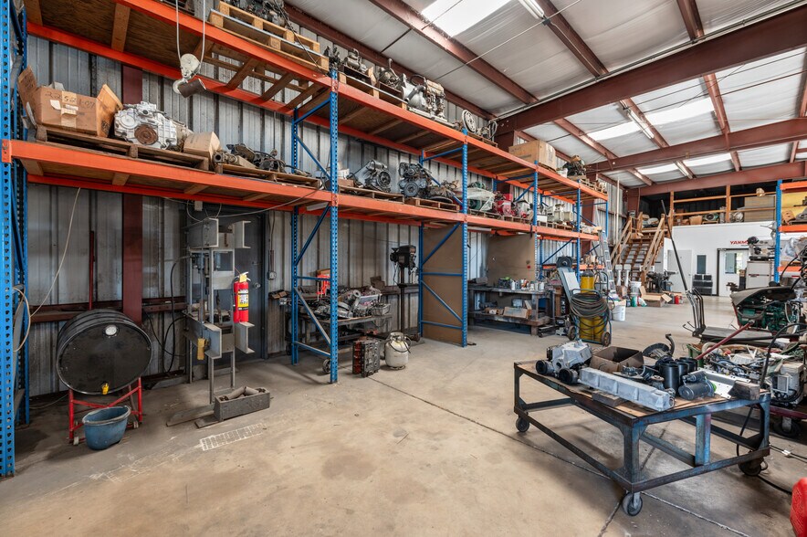 More Photos Of 2640 Avenue of the Americas St, Englewood Warehouse For Sale