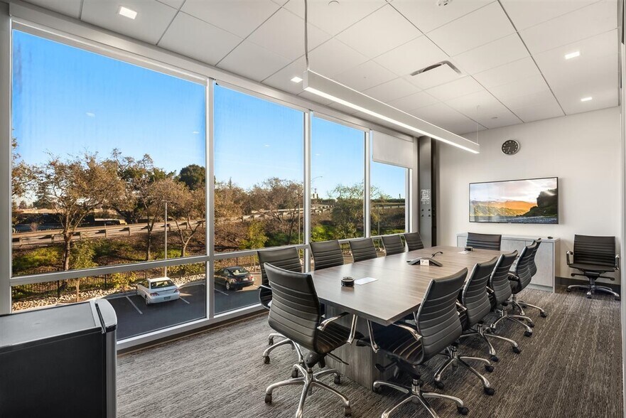 More Photos Of 1629 Main St, Redwood City Office For Lease