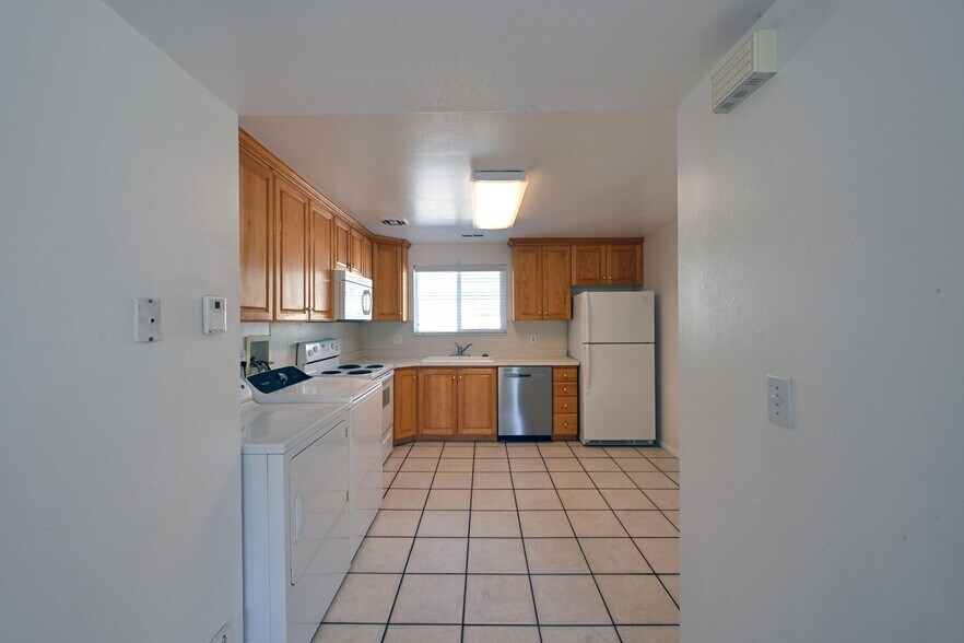 More Photos Of 322 S 100 W, Orem Apartments For Sale