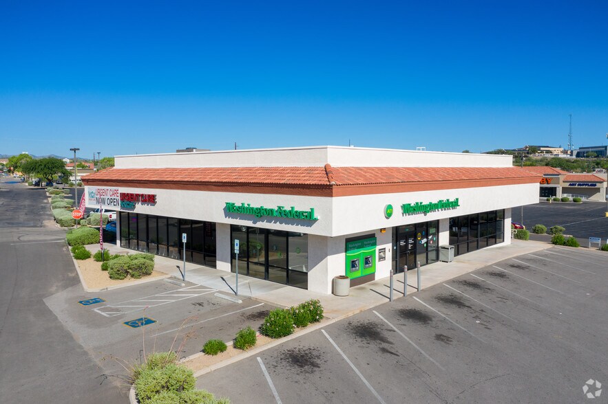 More Photos Of 254-300 W Mariposa Rd, Nogales Storefront For Lease