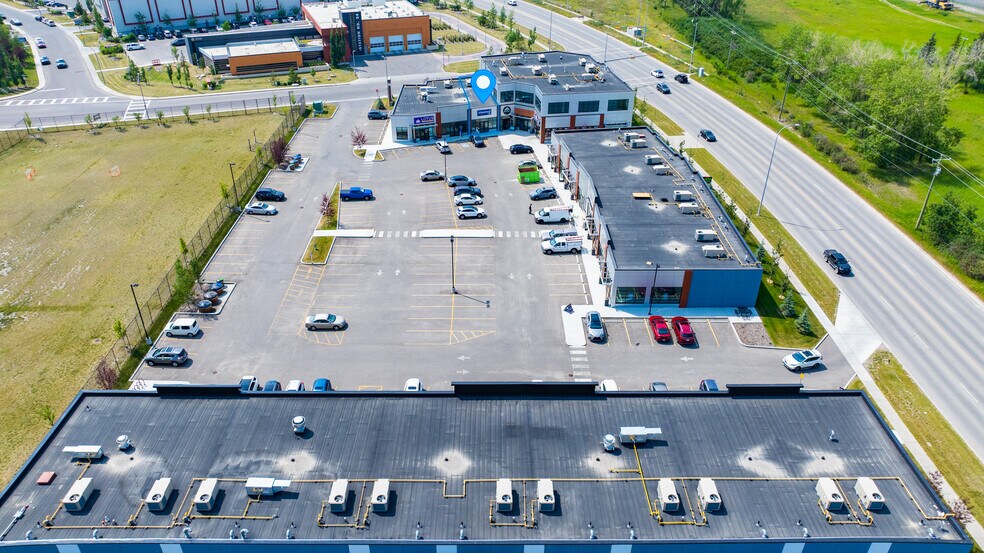 More Photos Of 2 Royal Vista Link NW, Calgary Freestanding For Sale