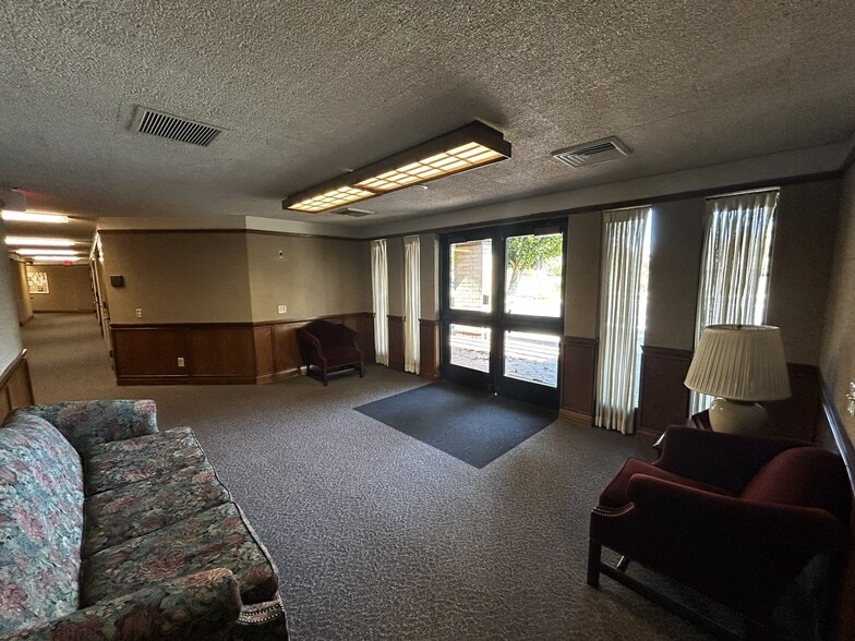 More Photos Of 18425 Ingomar st, Reseda Religious Facility For Sale