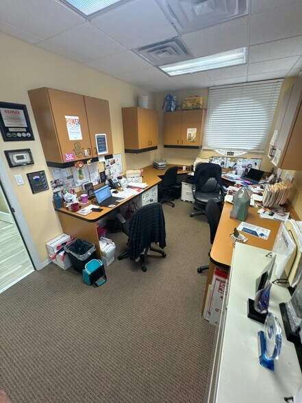 More Photos Of 1314 E Venice Ave, Venice Medical For Sale