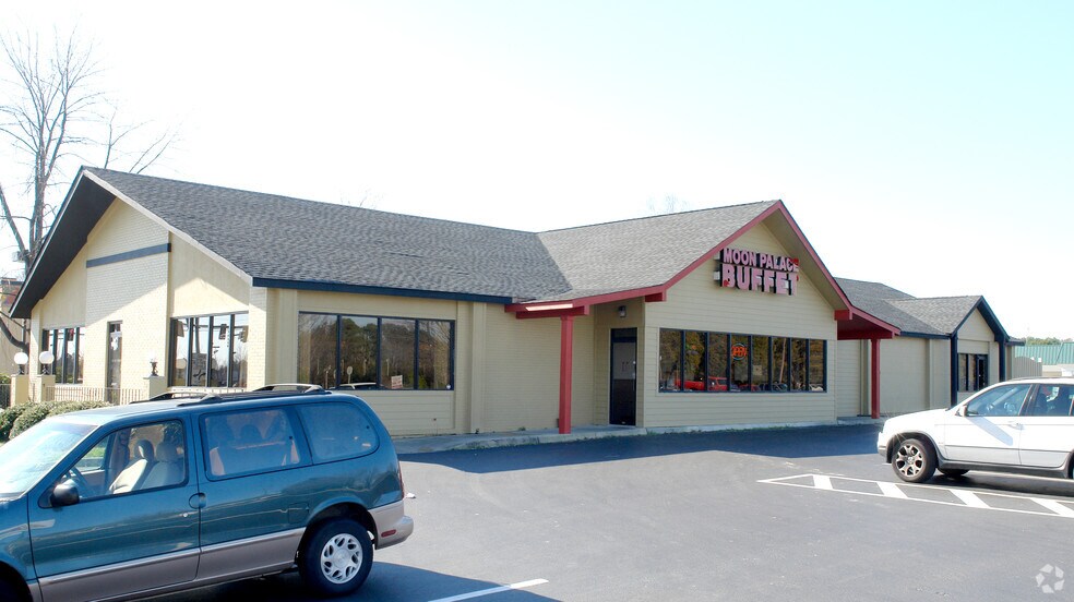 More Photos Of 1401-1463 N Main St, Suffolk Unknown For Lease