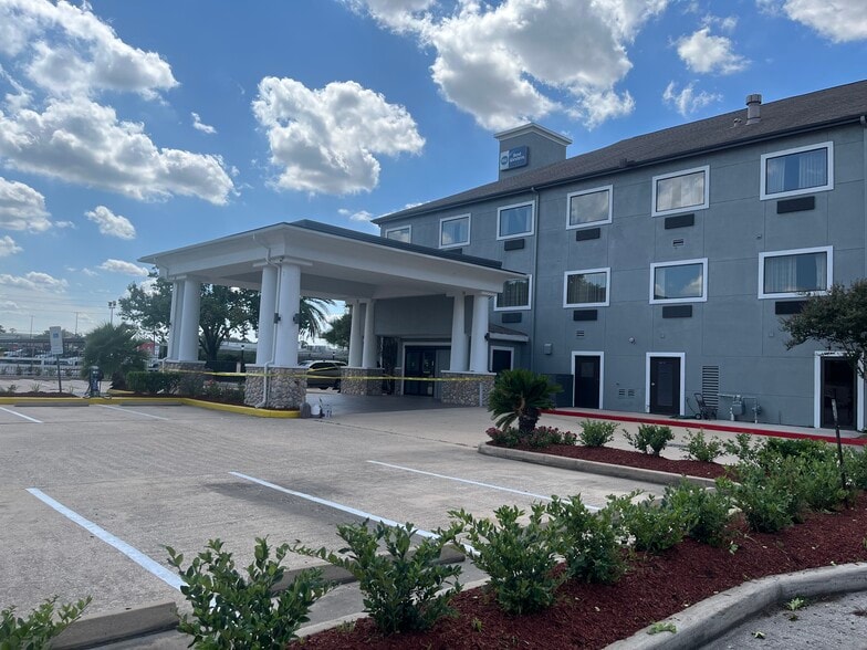 Primary Photo Of 4434 FM 1960 Road W, Houston Hotel For Sale
