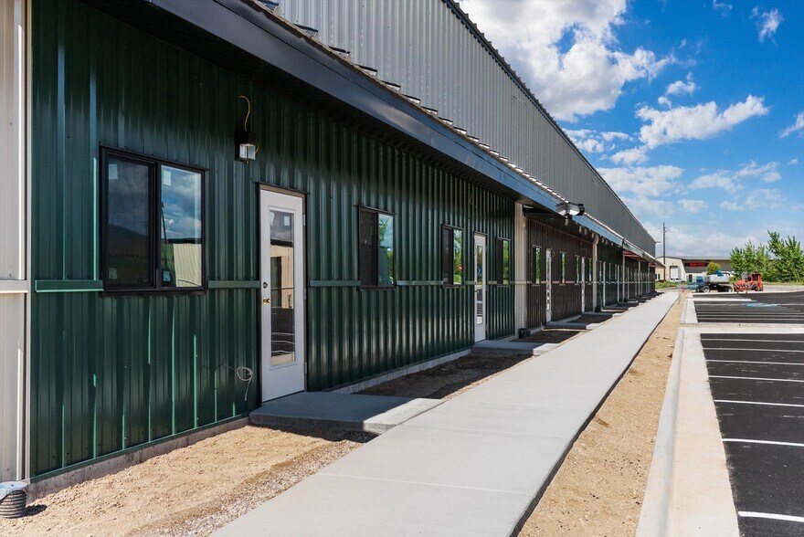 More Photos Of 6725 Butler Creek Rd, Missoula Light Distribution For Lease