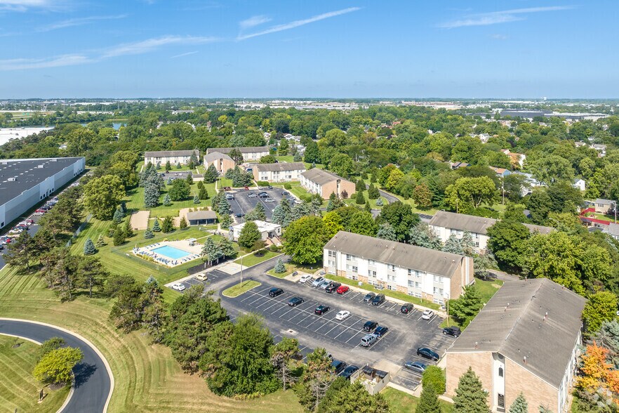 More Photos Of 3691 Windward Way, Columbus Apartments For Sale