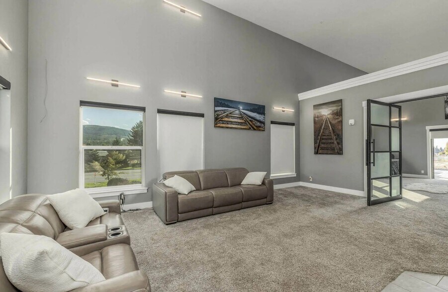 More Photos Of 921 N Lean St, Post Falls Industrial For Sale