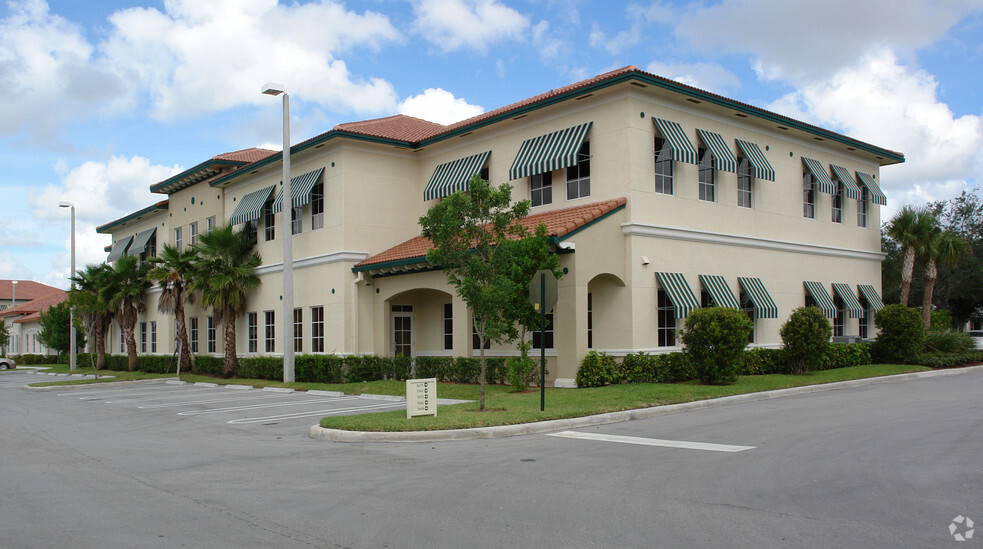 Primary Photo Of 5571 N University Dr, Coral Springs Coworking Space