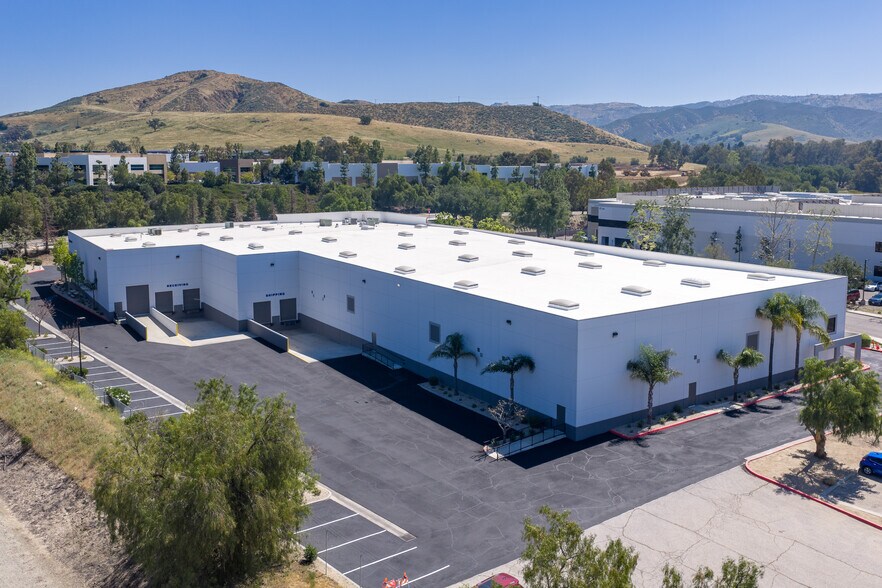 More Photos Of 3987 Heritage Oak Ct, Simi Valley Manufacturing For Lease