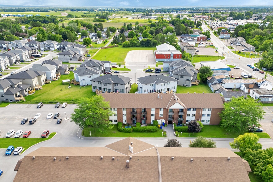 More Photos Of 1 Robert St, Arnprior Apartments For Sale
