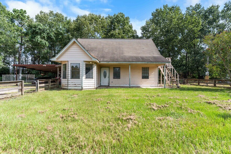 More Photos Of 41902 FM 1774 Rd, Magnolia Freestanding For Sale