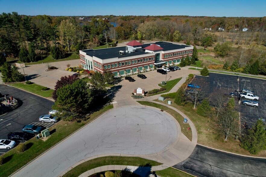 More Photos Of 4500 Courthouse Blvd, Stow Office For Lease