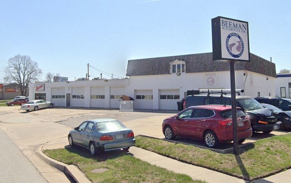 More Photos Of 5600 S 49th St, Lincoln Auto Repair For Sale